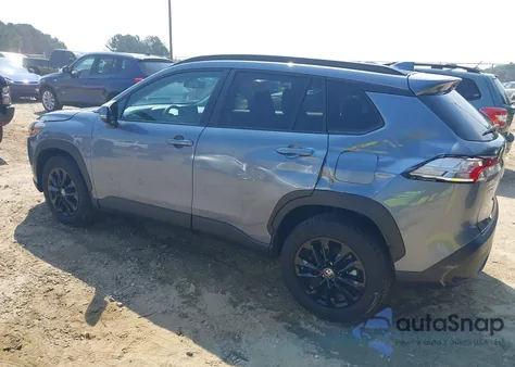 2022 Toyota Corolla Cross Le z USA, uszkodzony, nr VIN 7MUCAAAG6NV025734